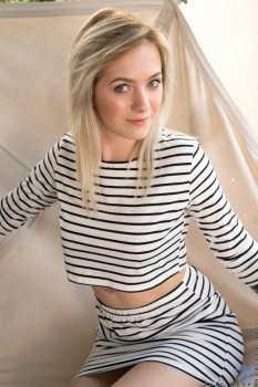 alt