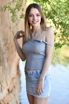 alt